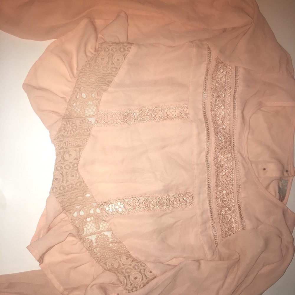 Dillard’s XS shirt